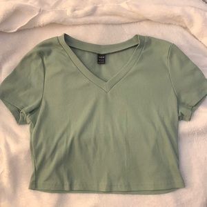 SHEIN V-neck Crop Tee Mint Green L(8/10)